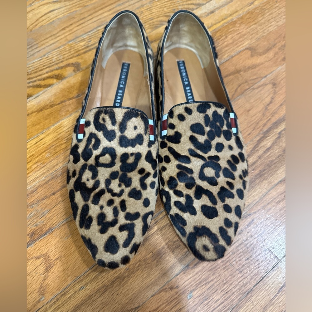 Veronica Beard Griffin Leopard Print Flats Size 41